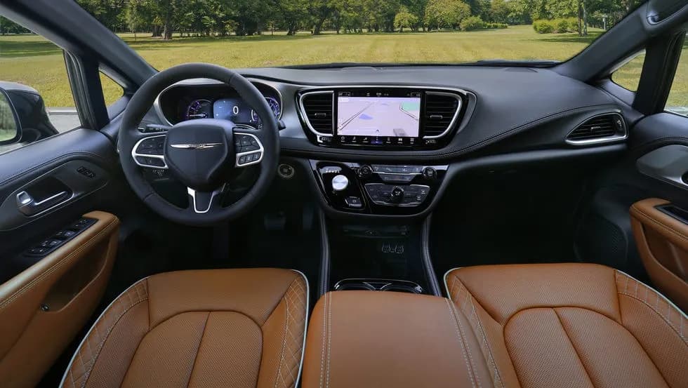 2025 Chrysler 200