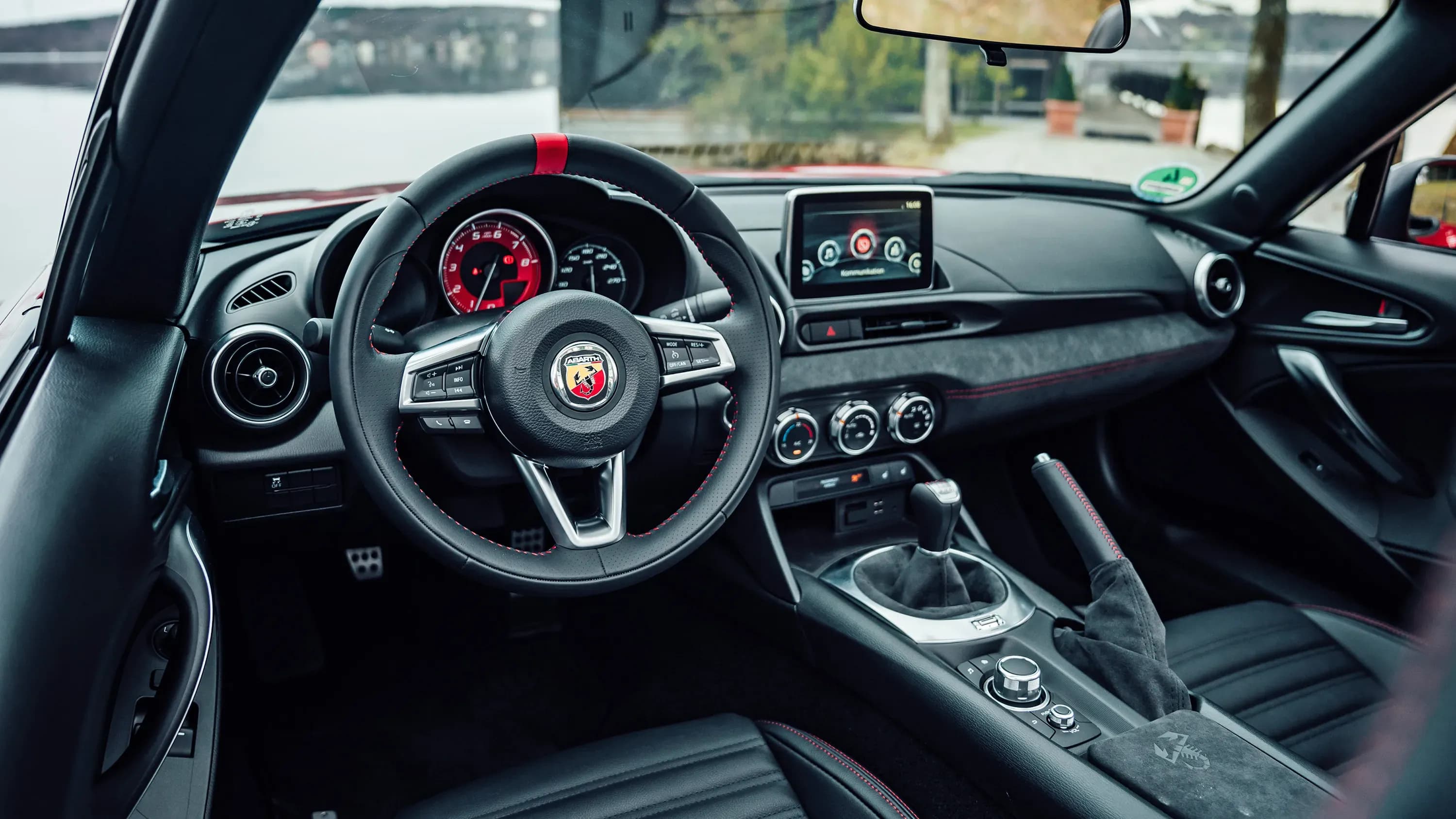 Abarth 124 Spider – photo 7