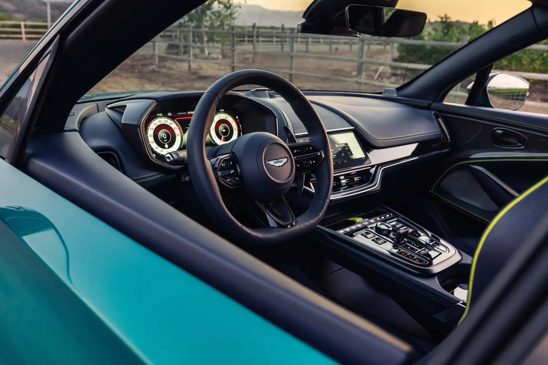 Aston Martin DBS – photo 6
