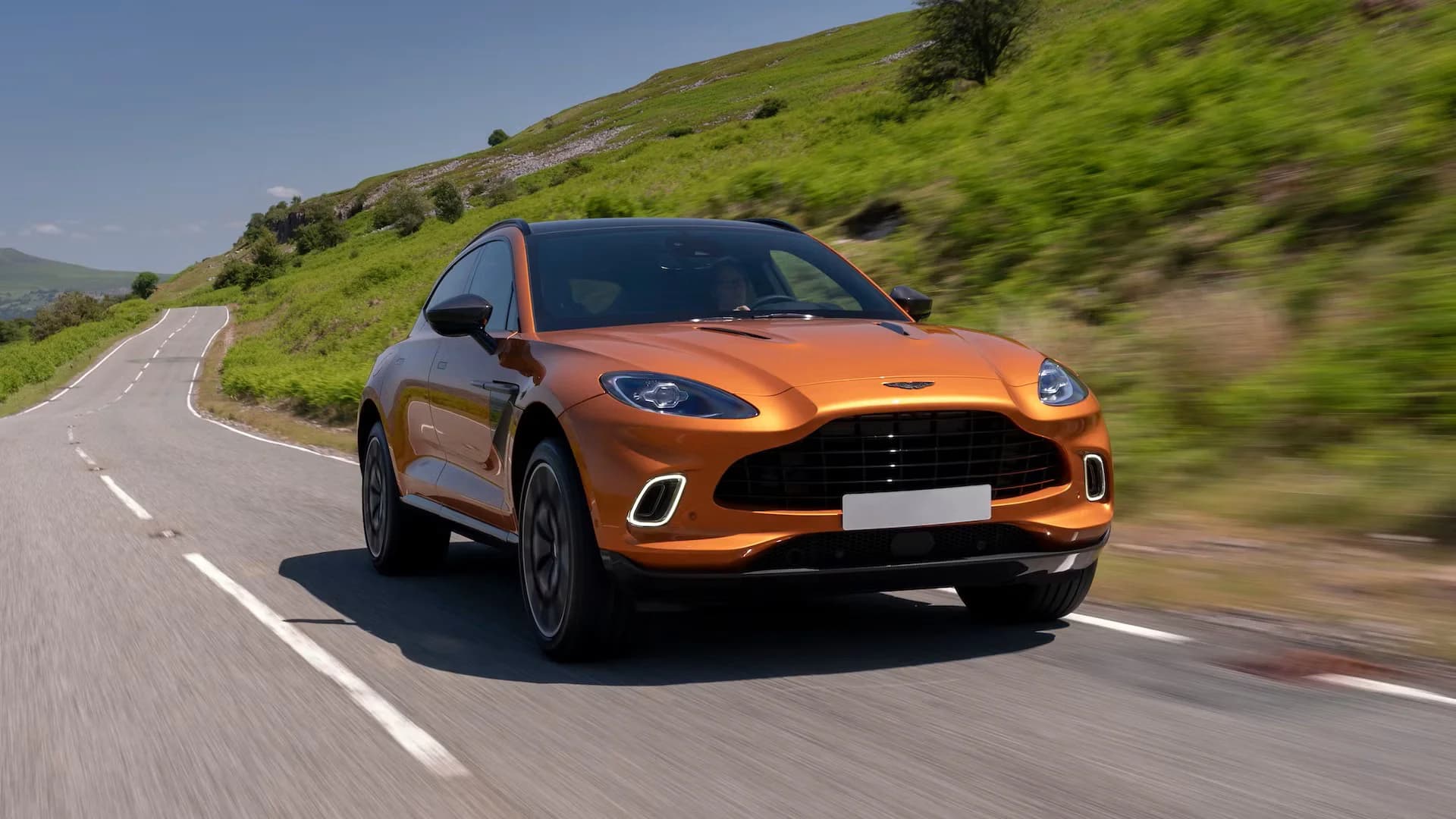 Aston Martin DBX – photo 3