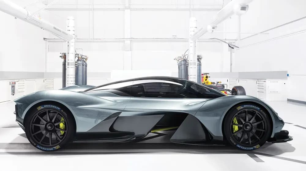 Aston Martin Valkyrie – photo 7