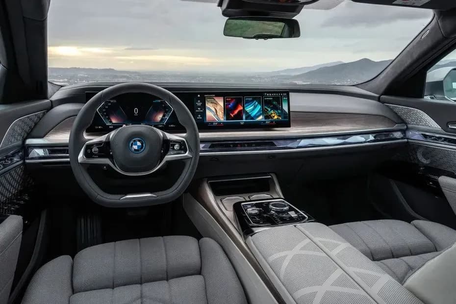 BMW I7 – photo 3