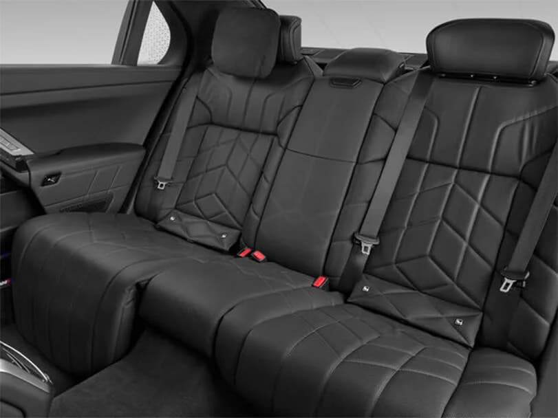 BMW I7 – photo 6
