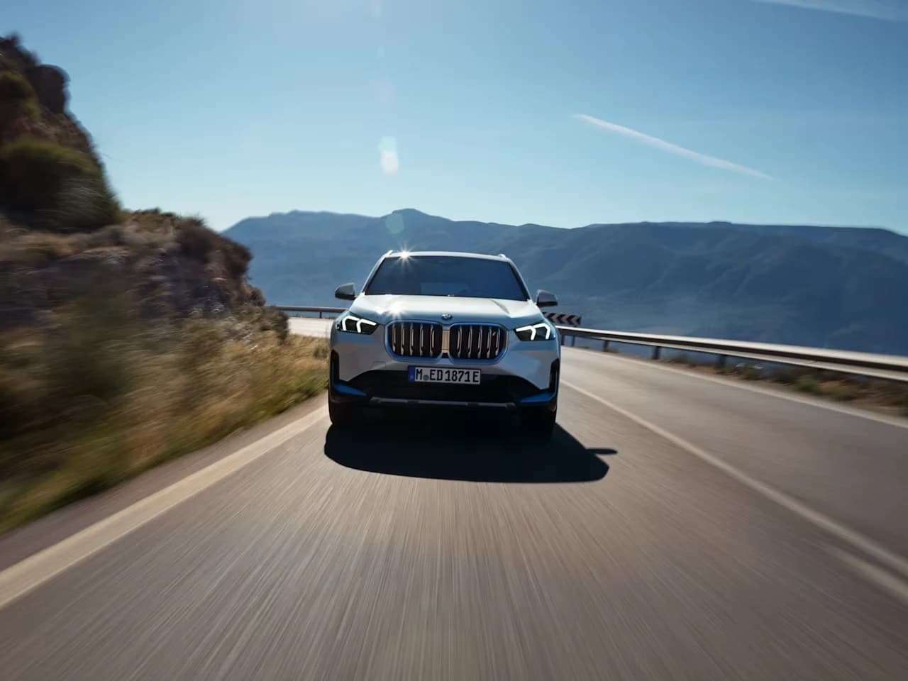 BMW IX1 – photo 3