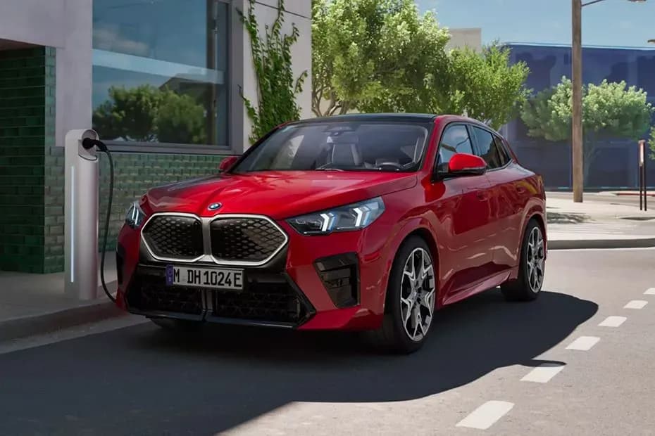 BMW IX2 – photo 2