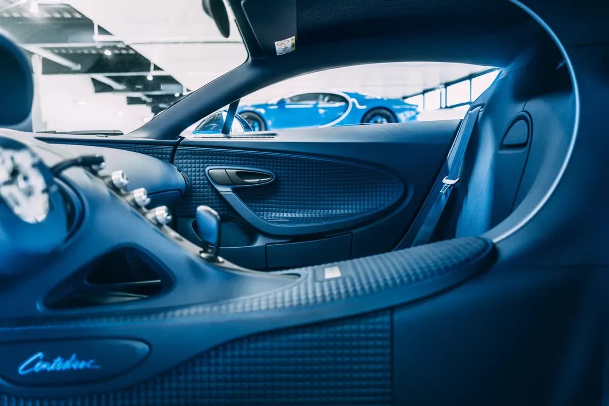 Bugatti Centodieci – photo 3