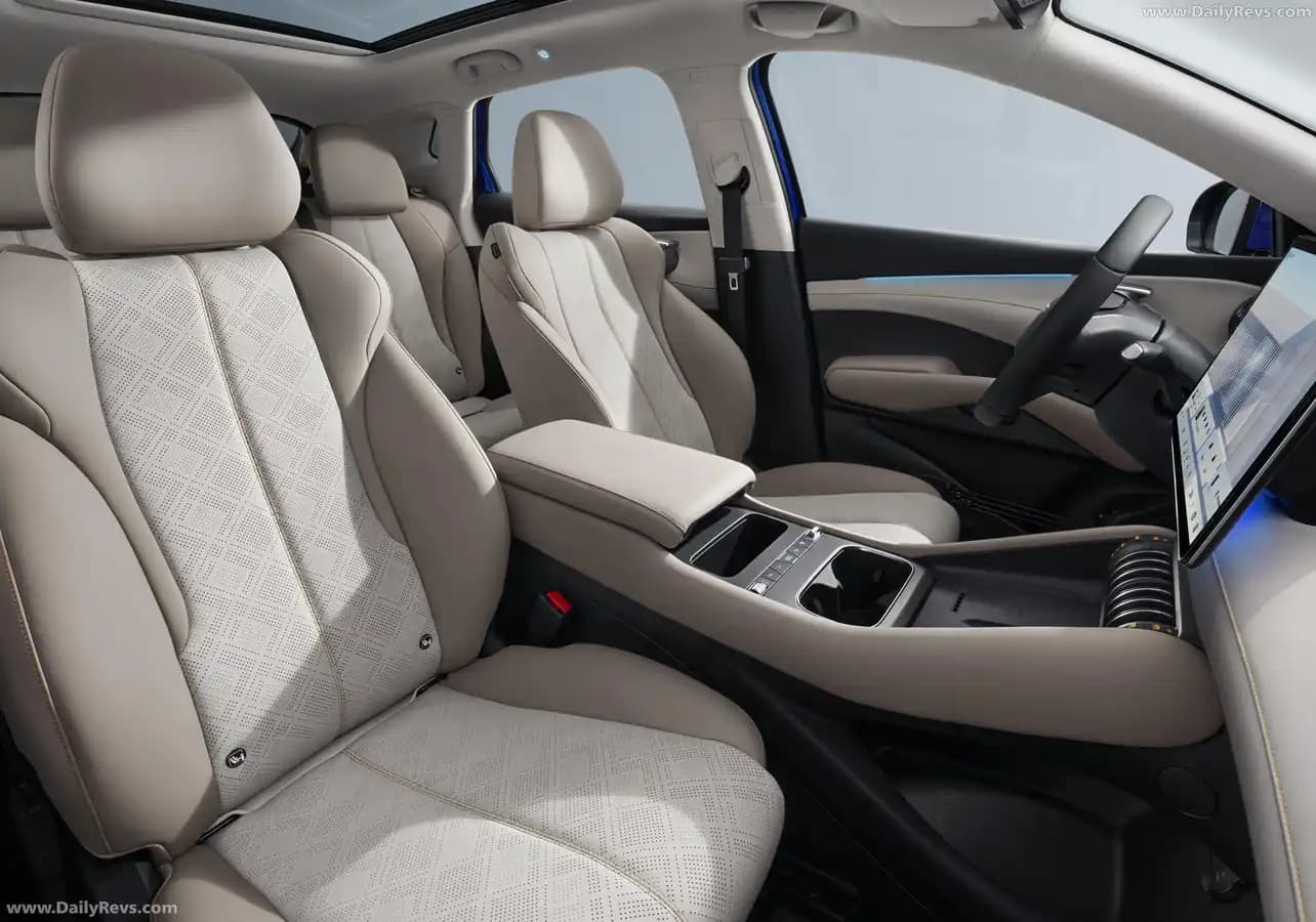 BYD Atto 3 – photo 5