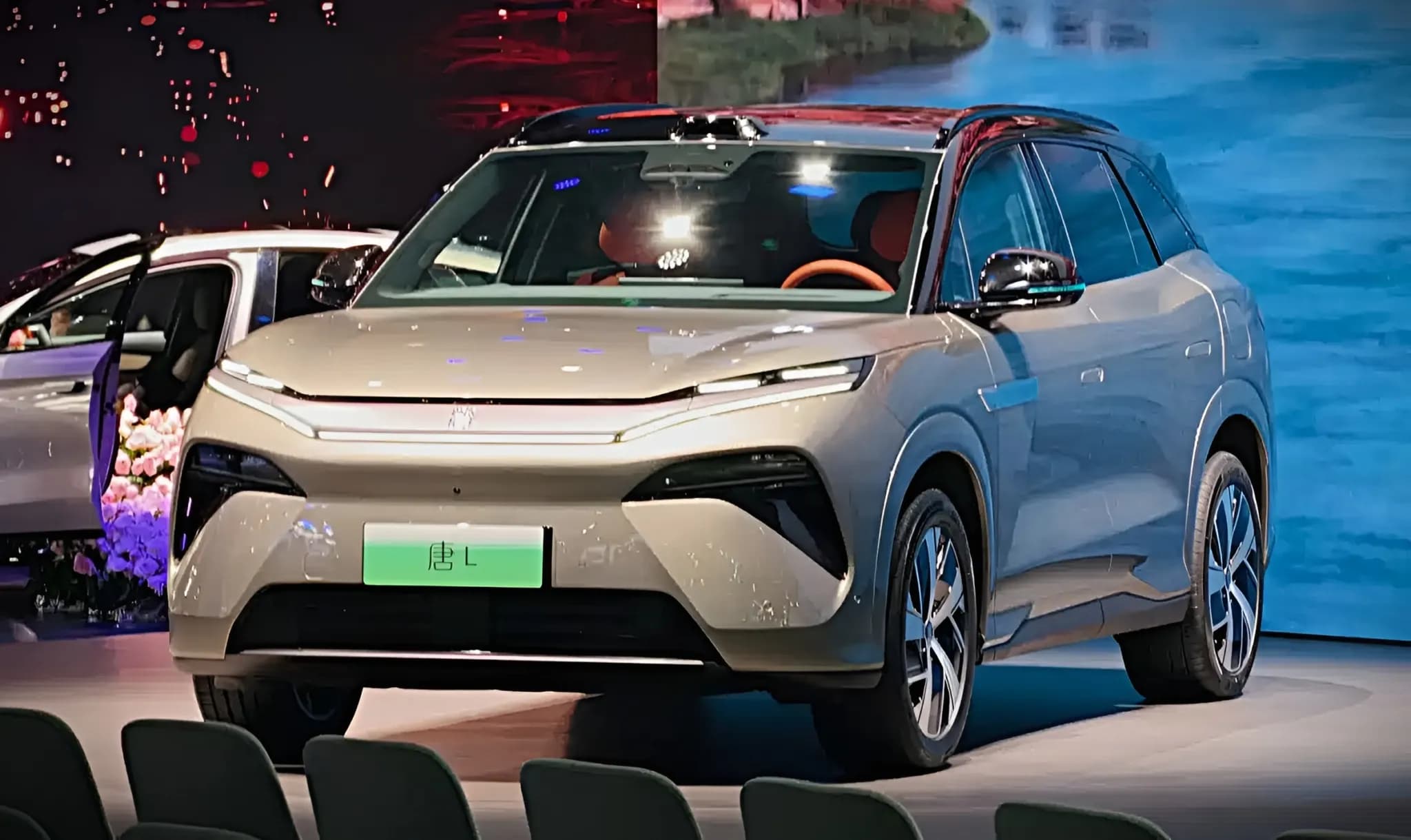 BYD Atto 8 – photo 2