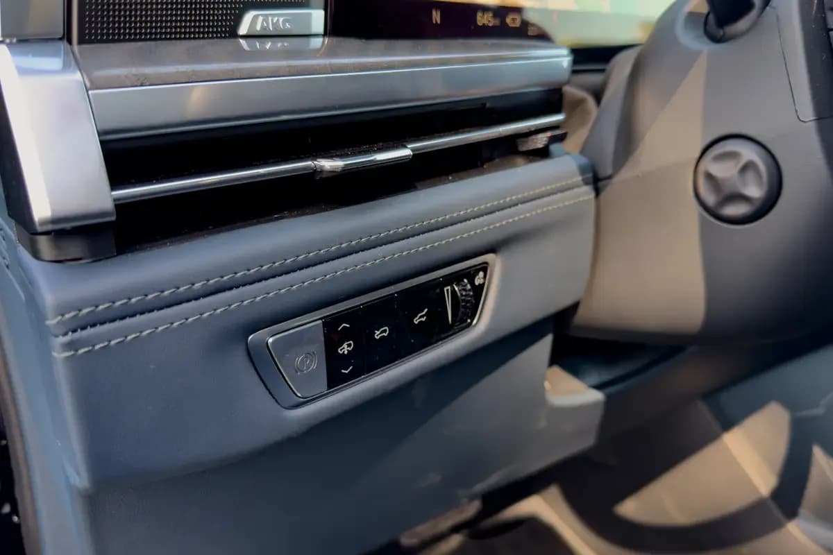 Cadillac Escalade IQ – photo 3