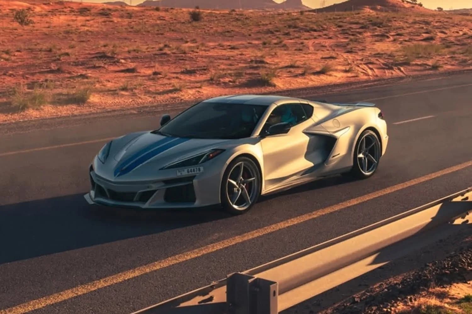 Chevrolet Corvette E RAY – photo 4