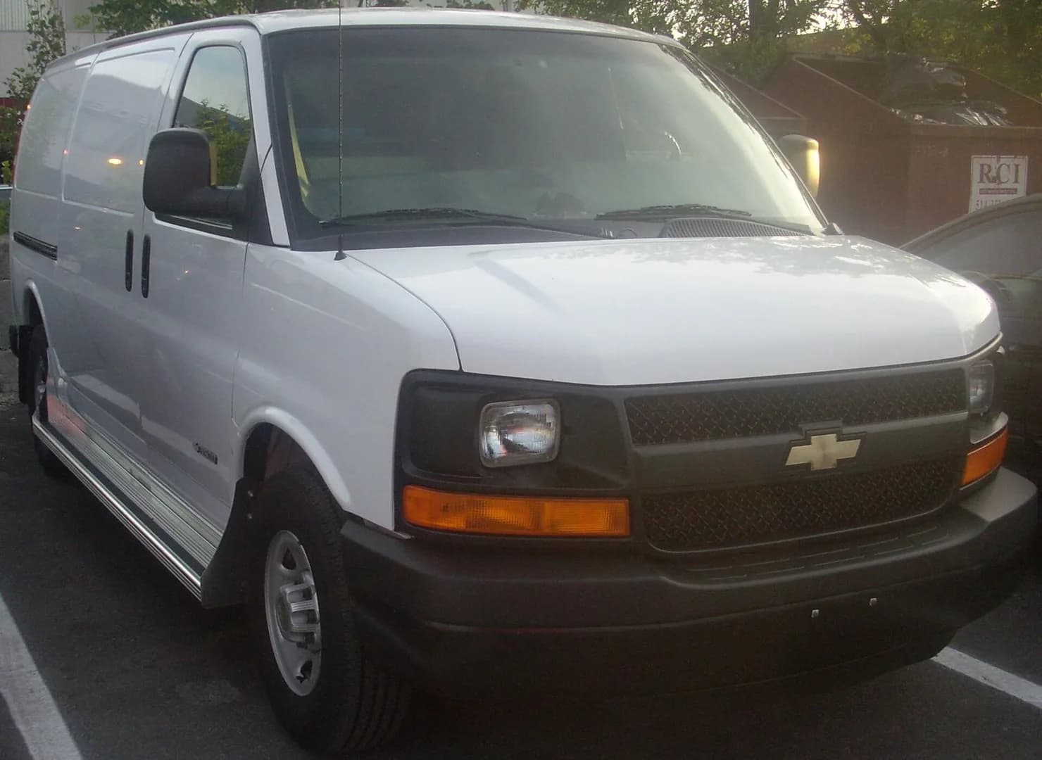 Chevrolet Express – photo 2