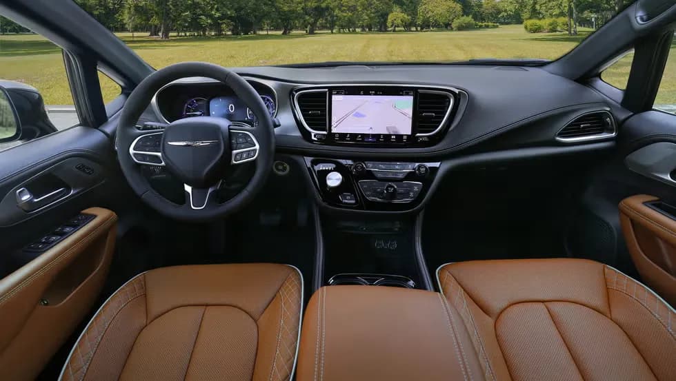 Chrysler 200 – photo 2