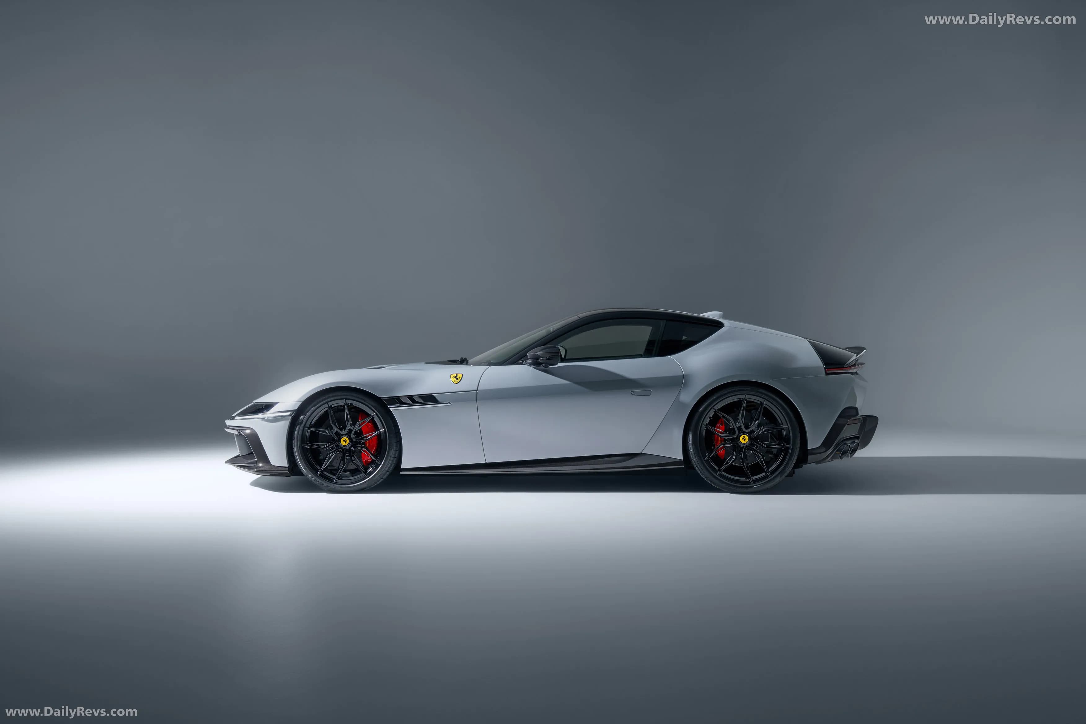 Ferrari 12cilindri – photo 2
