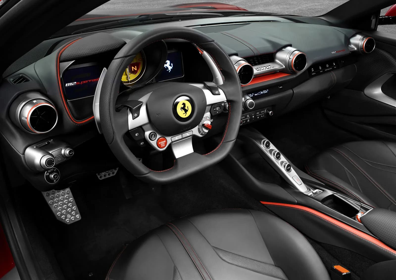 Ferrari 812 Superfast – photo 6