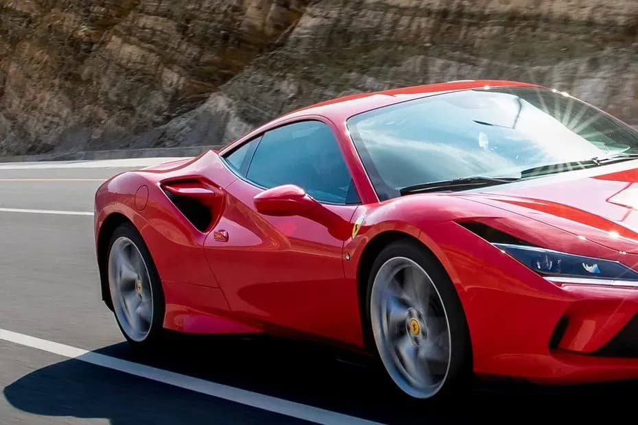 Ferrari F8 Tributo – photo 4