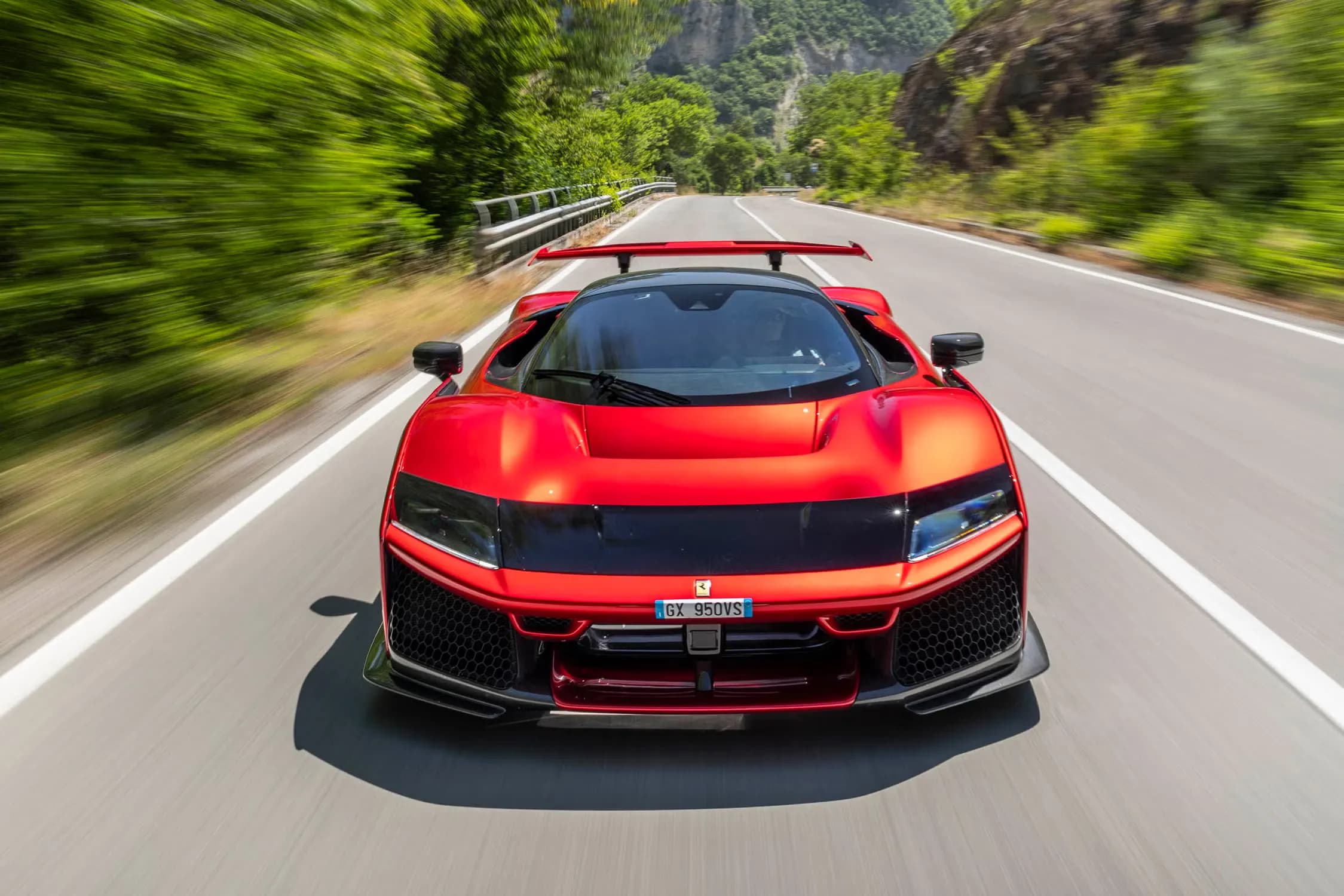 Ferrari F80 – photo 4