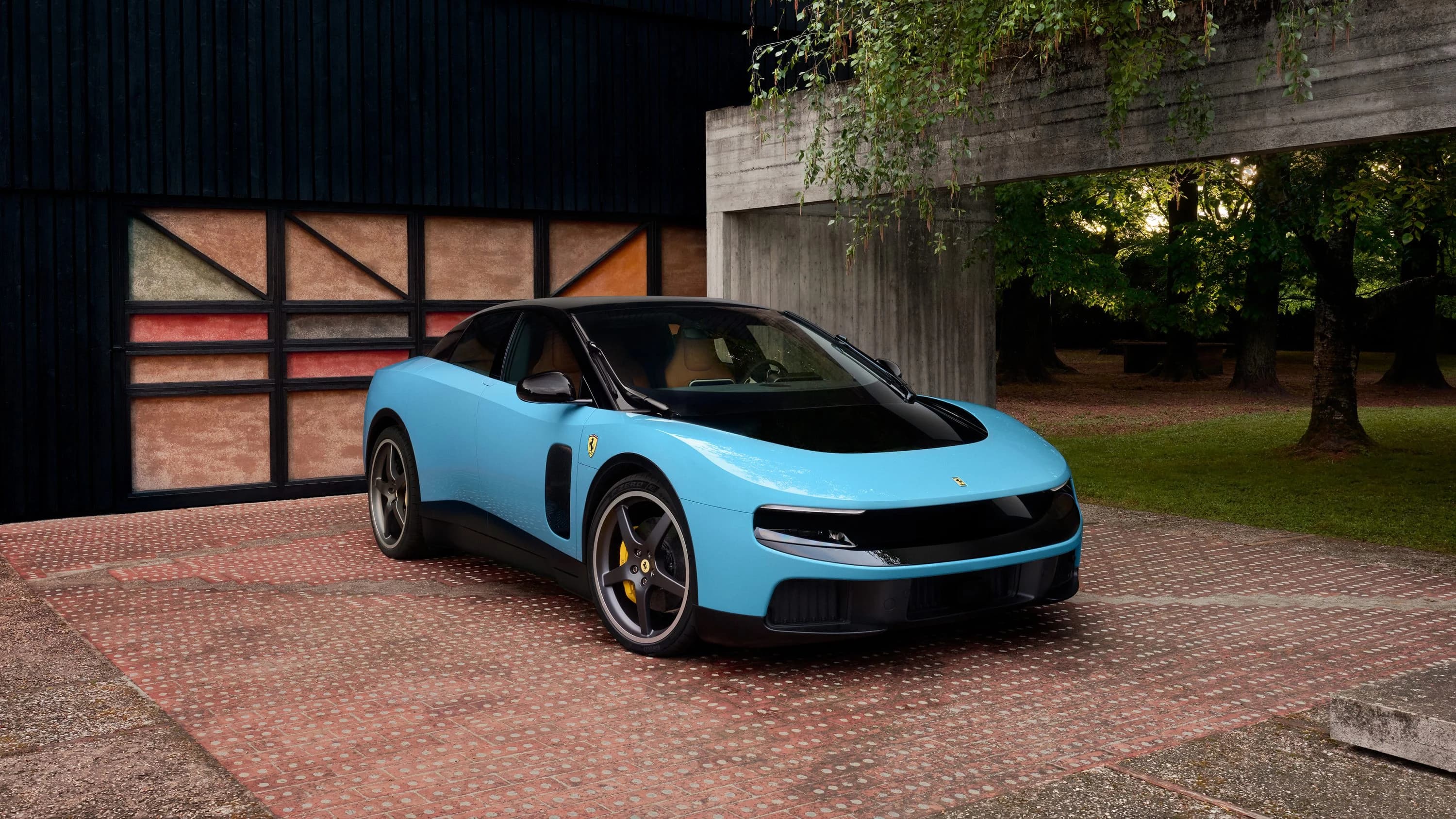 Ferrari Luce – photo 2