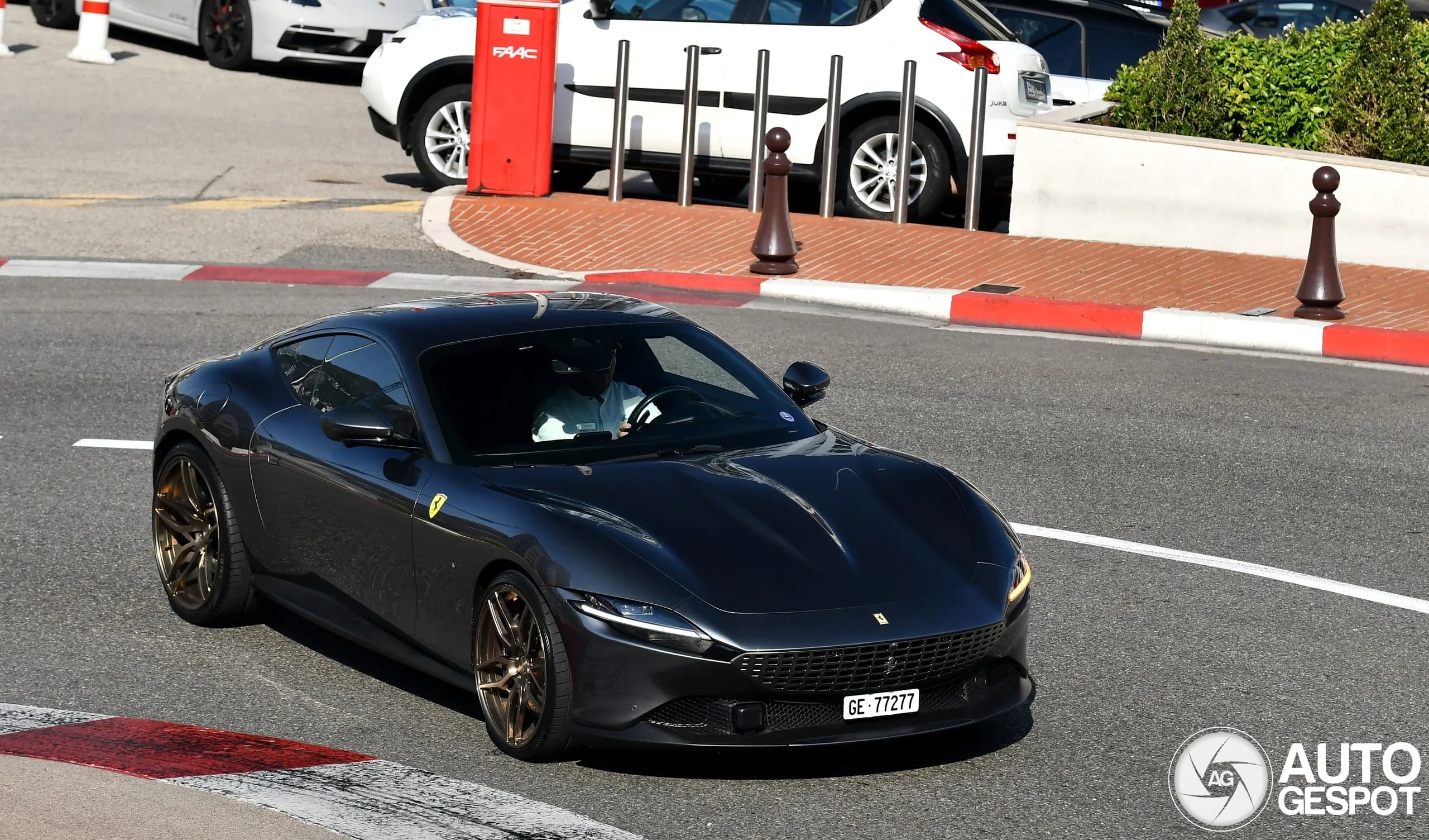 Ferrari Roma – photo 3