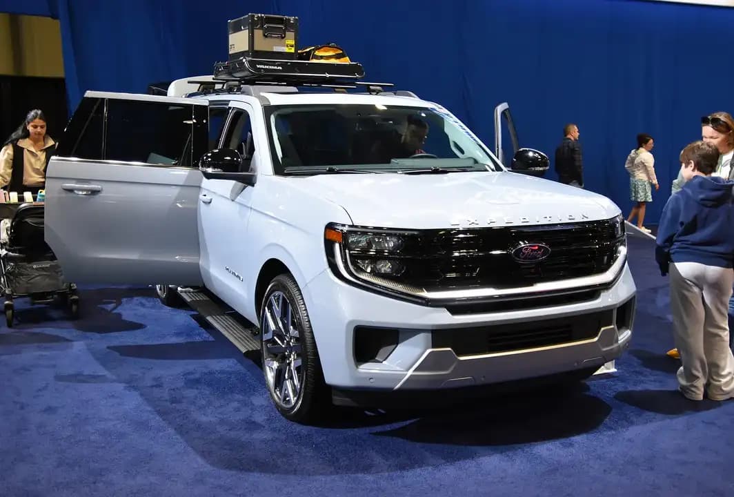 Ford Expedition – photo 6