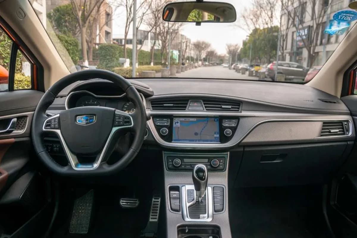 Geely EC7 – photo 4