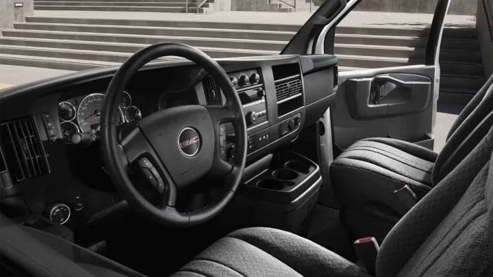 GMC Savana – photo 4