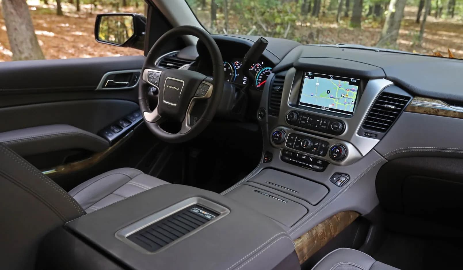 GMC Yukon – photo 4