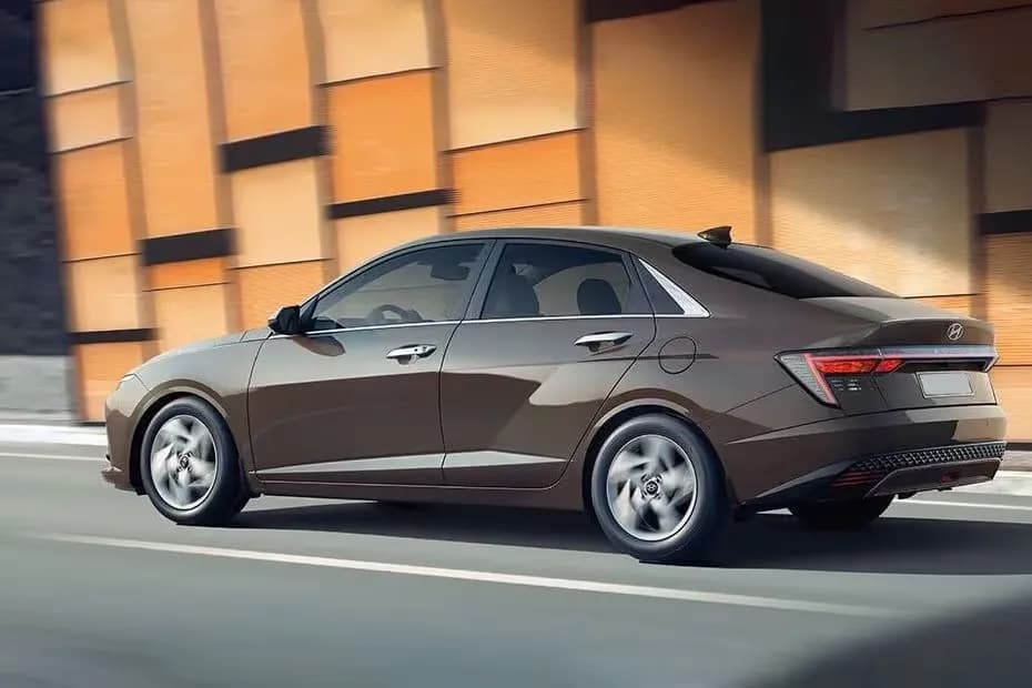 Hyundai Accent – photo 5