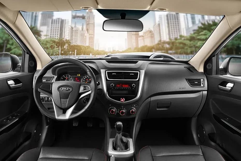 JAC J4 – photo 7