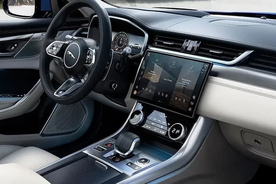 Jaguar XF – photo 6