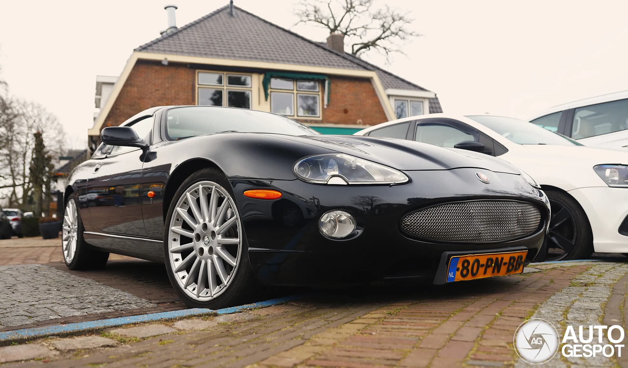 Jaguar XKR – photo 4