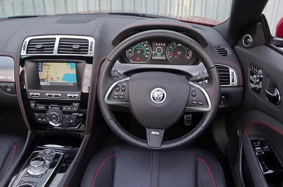 Jaguar XKR – photo 6