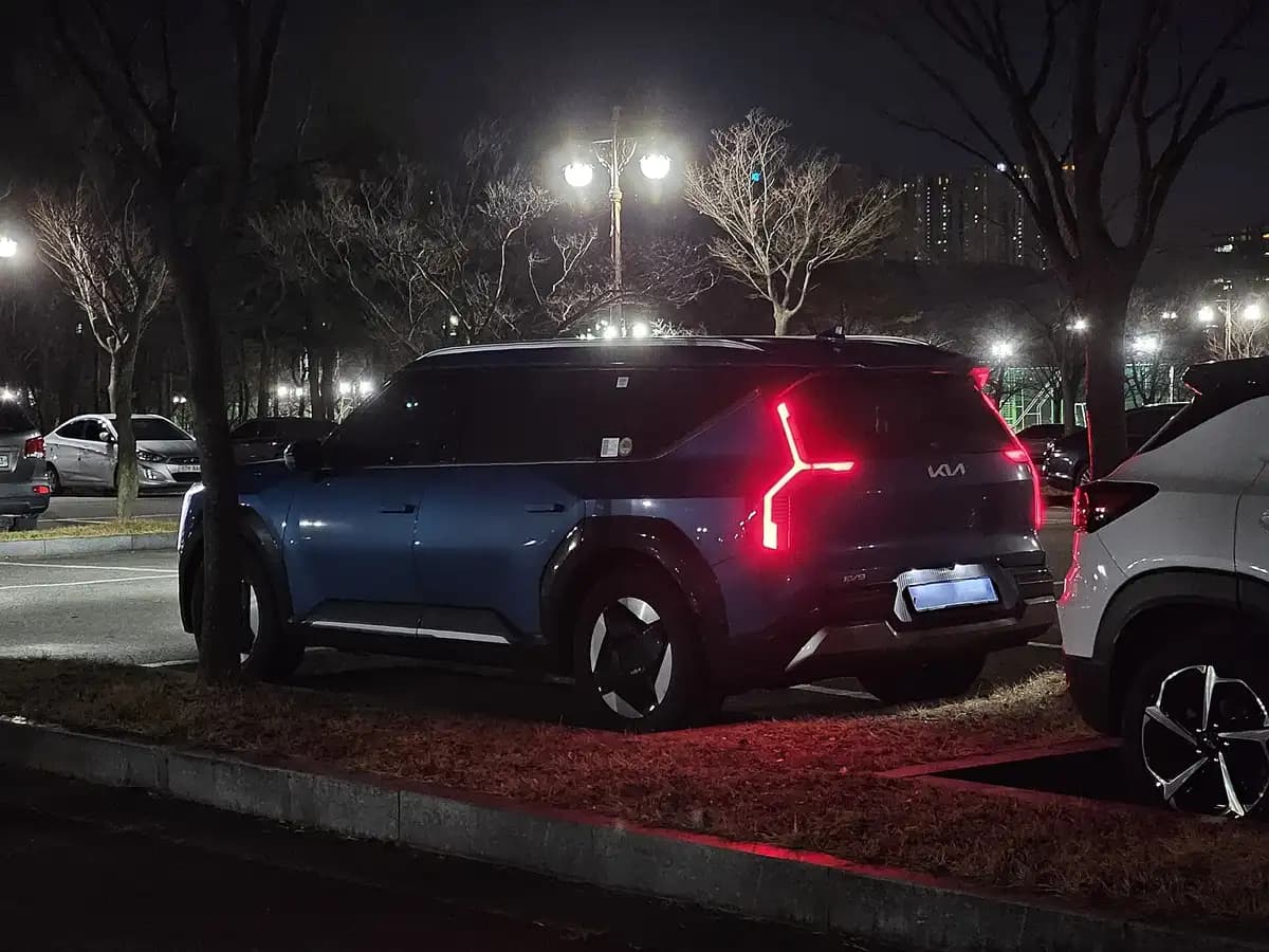 Kia EV9 – photo 4