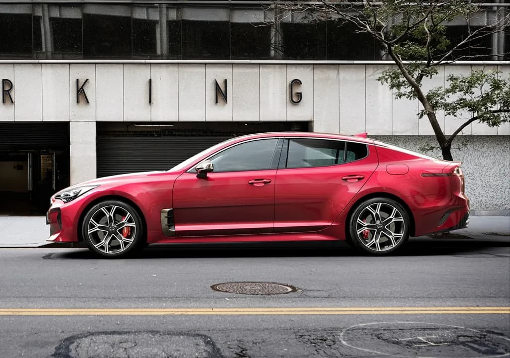 Kia Stinger – photo 3