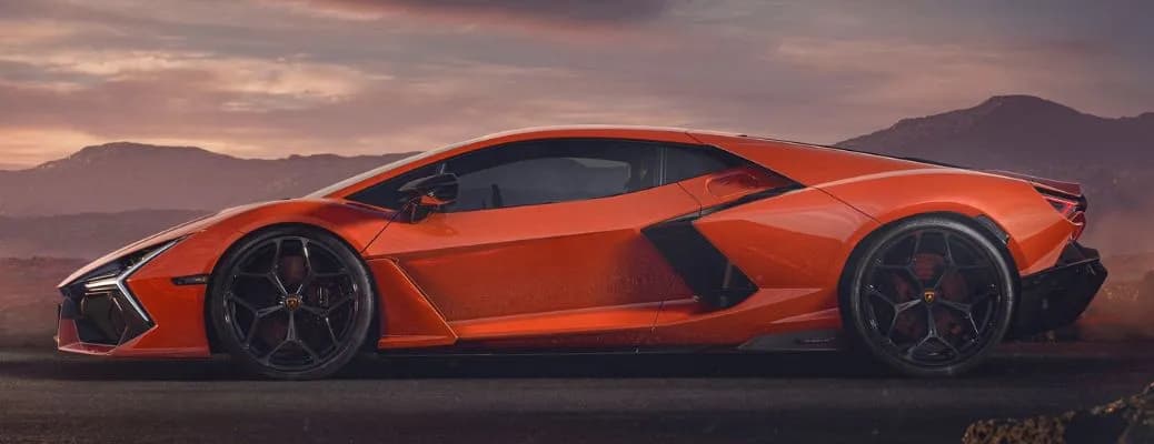 Lamborghini Revuelto – photo 2