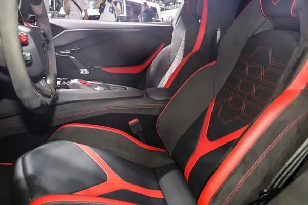 Lamborghini Revuelto – photo 7