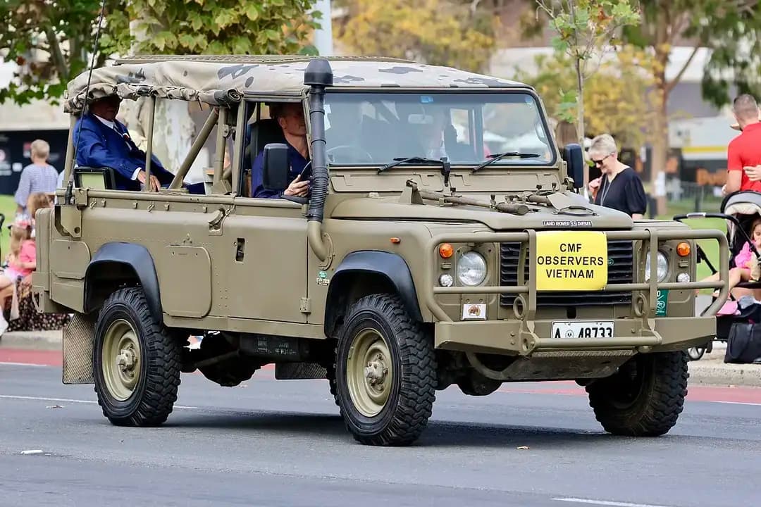 Land Rover Defender 110 – photo 6