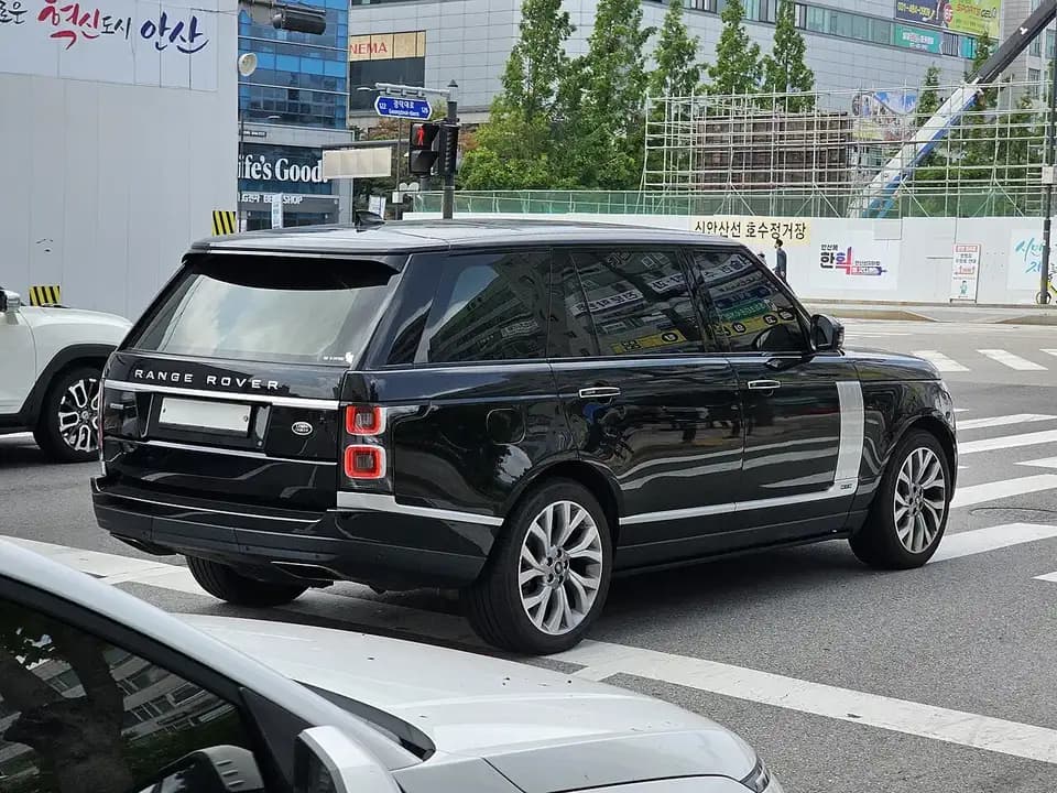 Land Rover Range Rover Long Wheelbase – photo 6