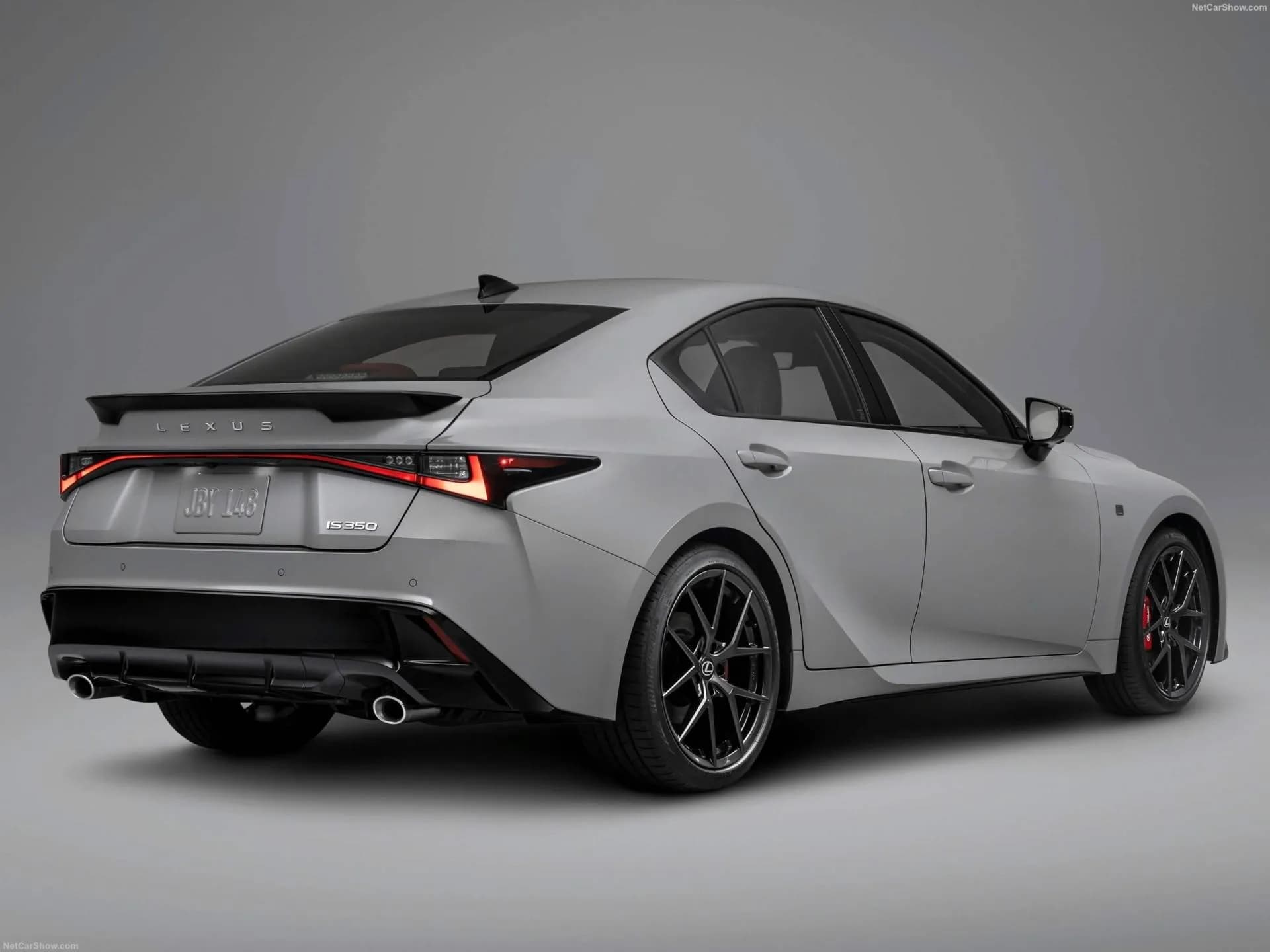 Lexus IS – photo 5