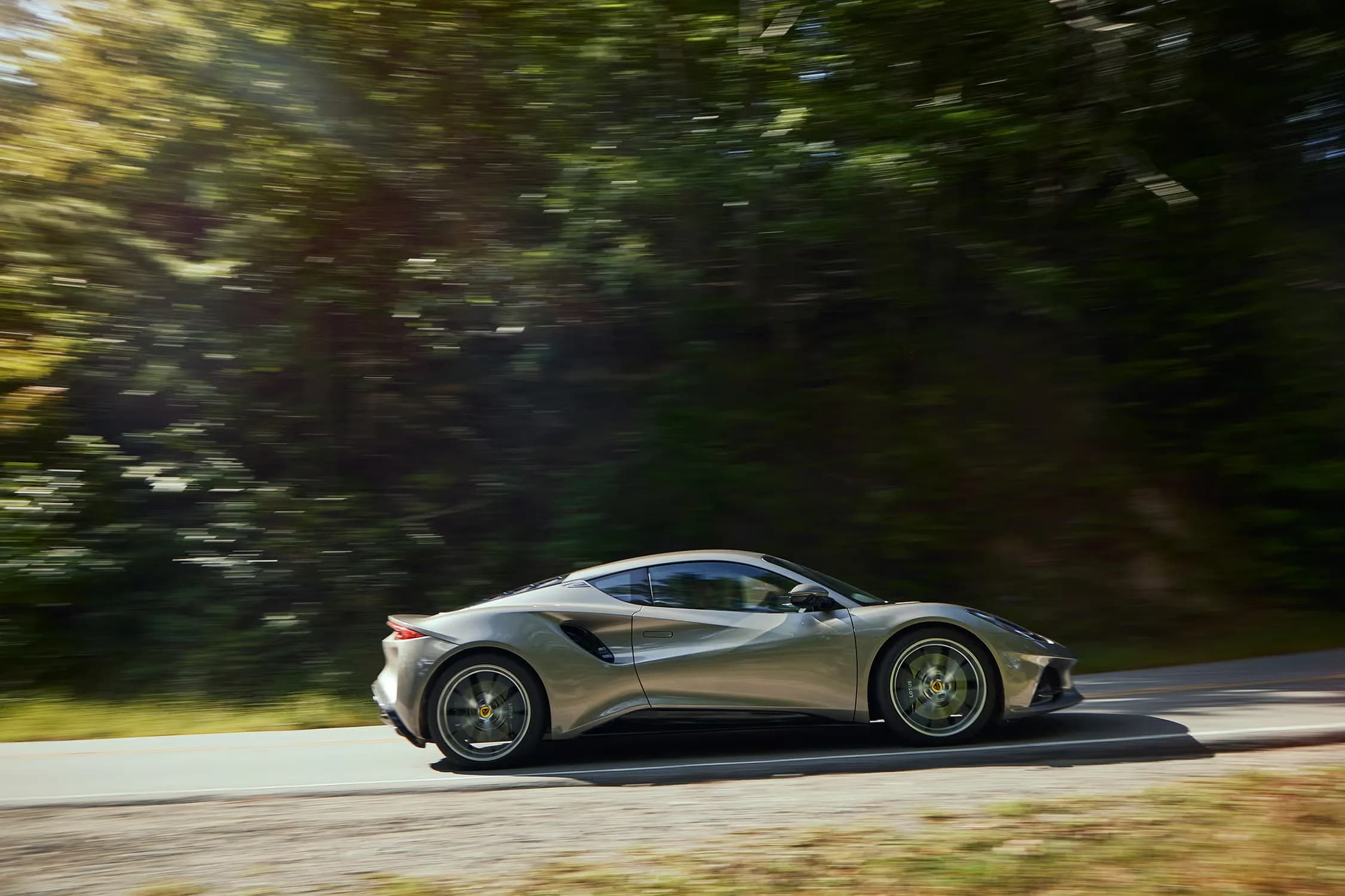 Lotus Emira – photo 2