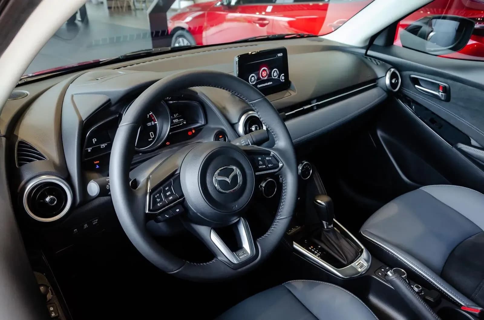 Mazda 2 – photo 3