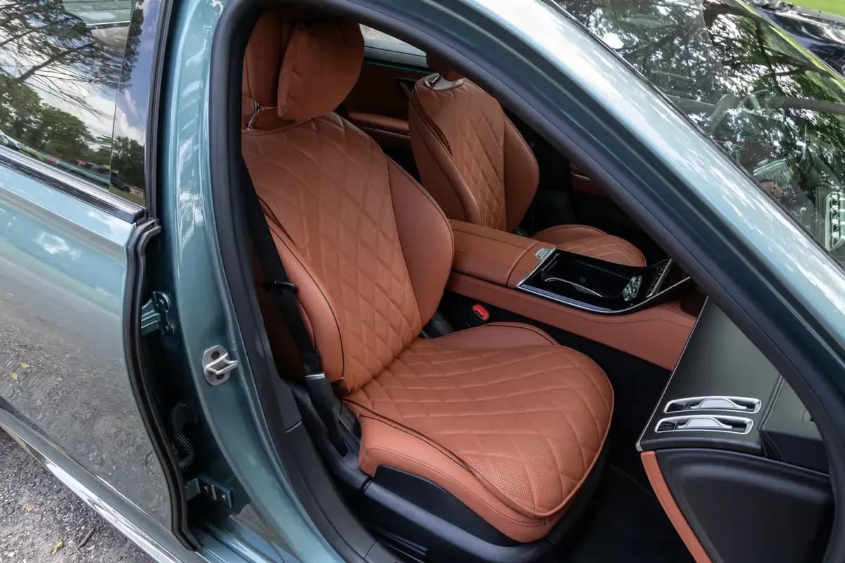 Mercedes-Benz S Class Sedan – photo 6