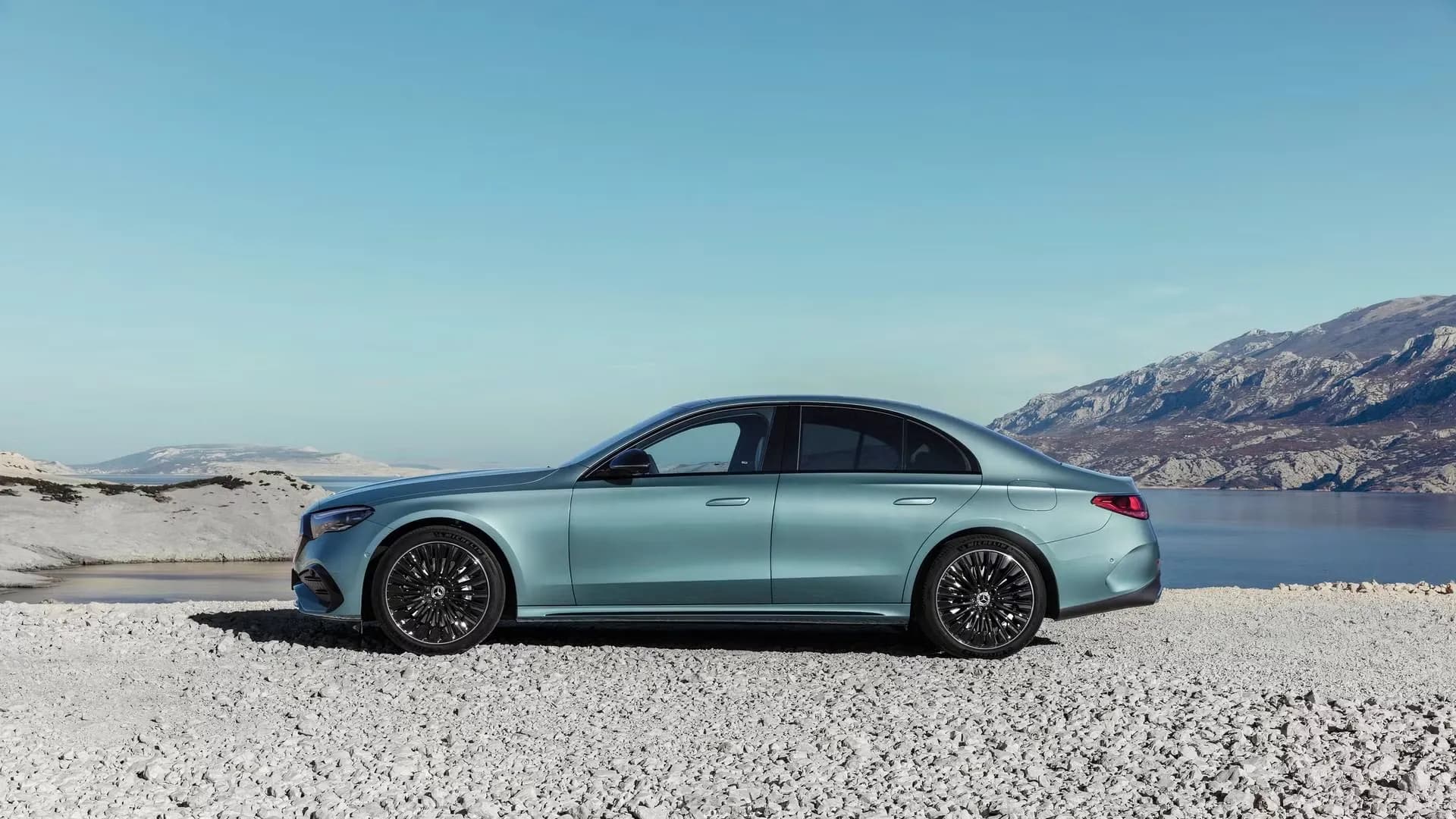 Mercedes-Benz E-Class – photo 2