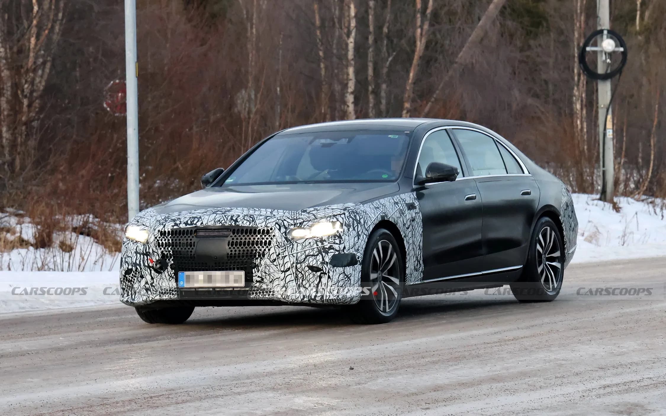 Mercedes-Benz S-Class – photo 2