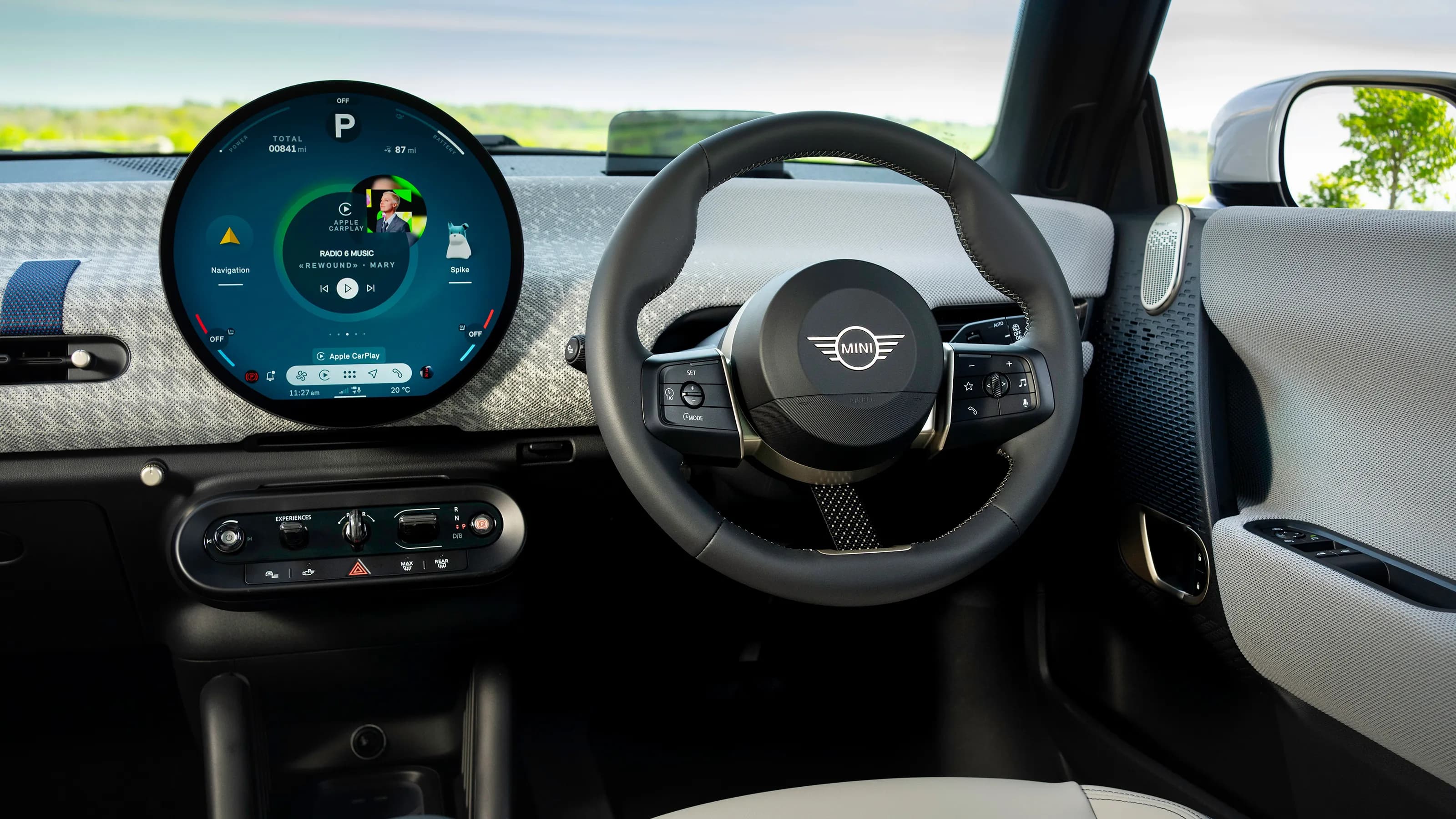 Mini Cooper Electric – photo 7