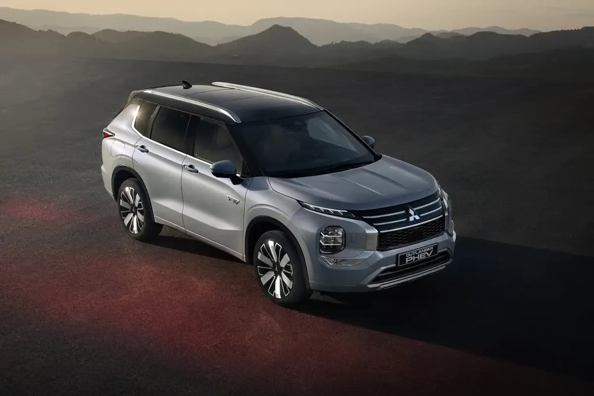 Mitsubishi Outlander – photo 2