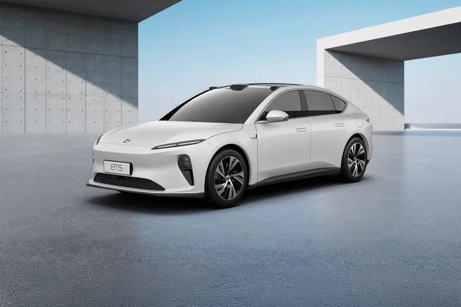 Nio ET5 – photo 4