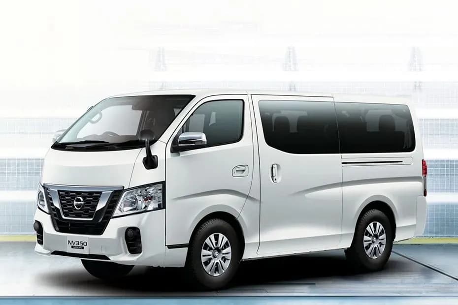 Nissan Urvan – photo 2