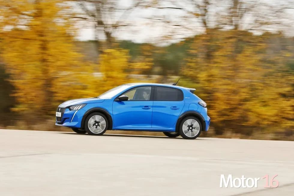 Peugeot 208 GT Line – photo 3