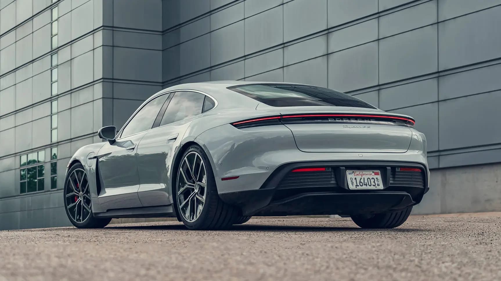 Porsche Taycan – photo 2