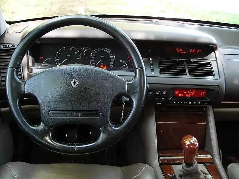 Renault Safrane – photo 7